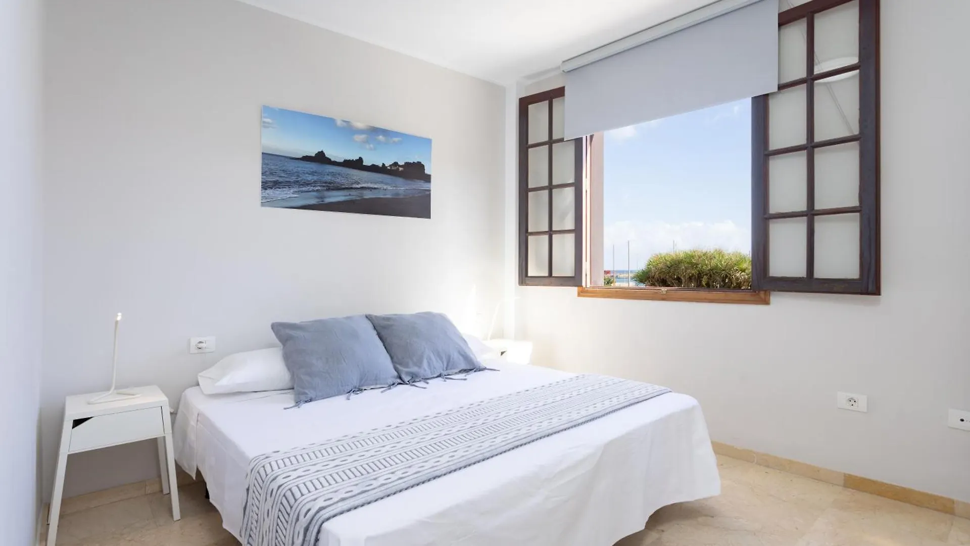 Old City Two-Bedroom Apartment With Sea View Santa Cruz de Tenerife