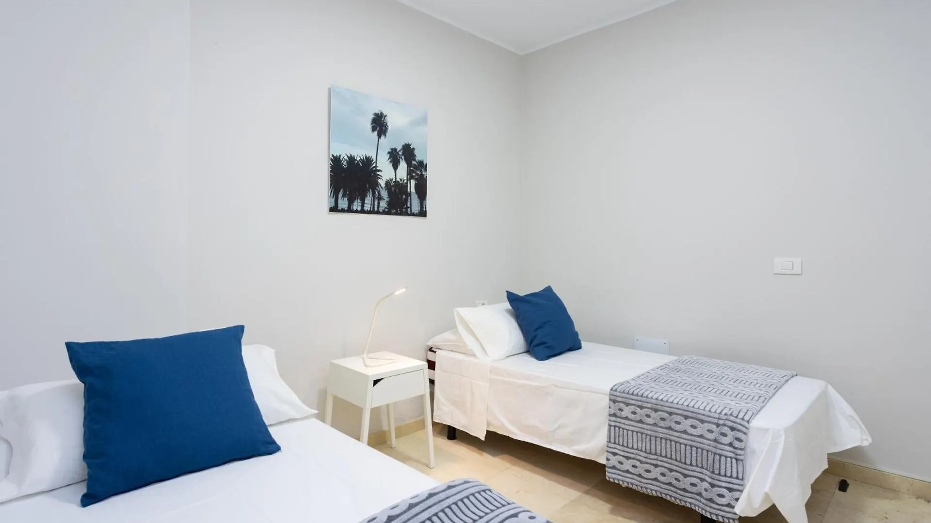 Old City Two-Bedroom Apartment With Sea View Santa Cruz de Tenerife