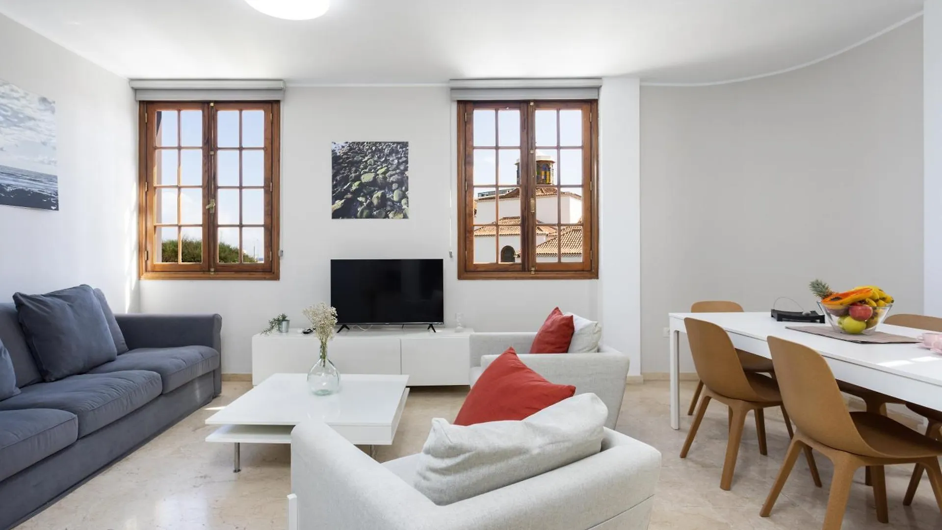 Old City Two-Bedroom Apartment With Sea View Santa Cruz de Tenerife Spain